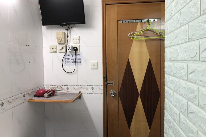 Room 10 of 45