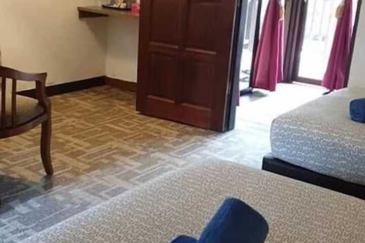 Room 11 of 46