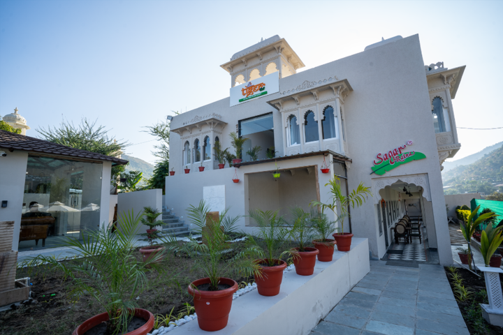 Tigers Trail Hotel & Food Court