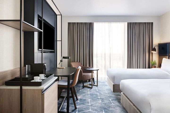 Room 16 of 95