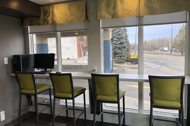 Business Center 95 of 96