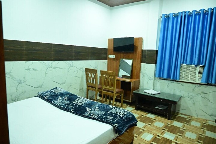 Room 5 of 21