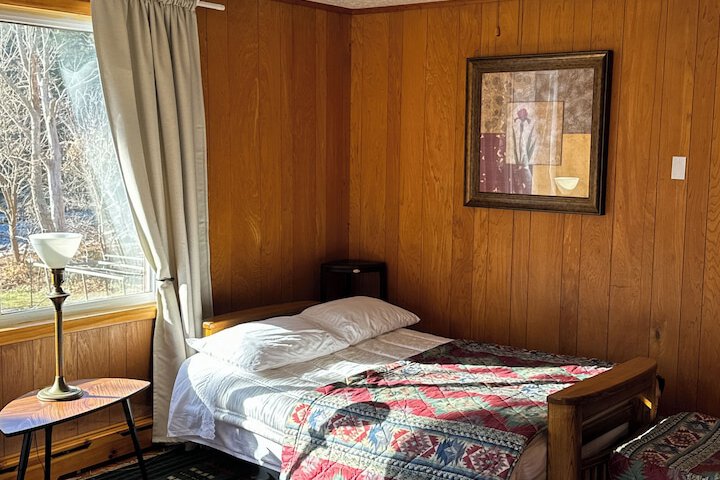 Room 12 of 100