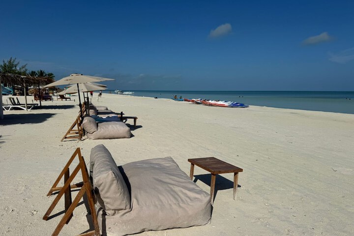 Beach 75 of 92