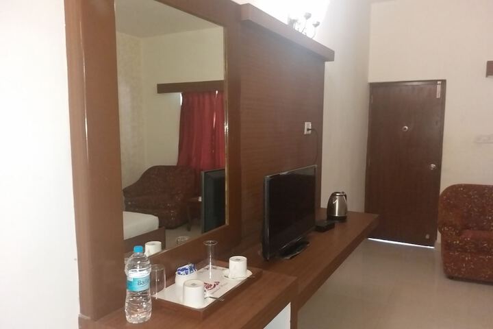 Room 11 of 60