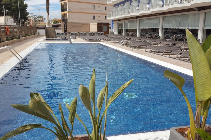 Pool 24 of 92
