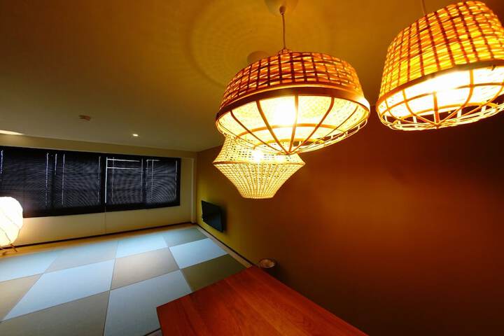 Room 9 of 27