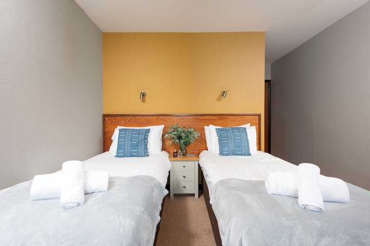 Room 13 of 62