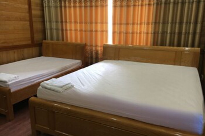 Room 10 of 21