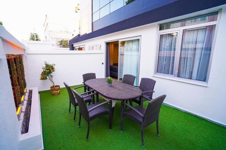 Terrace/Patio 29 of 43