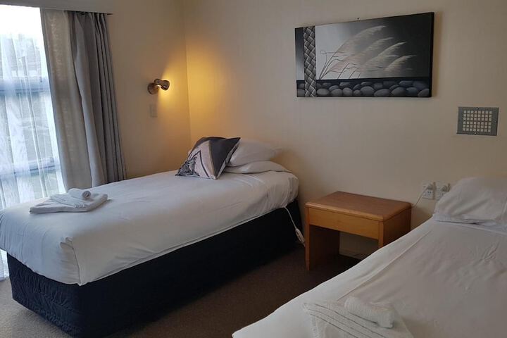Room 14 of 37