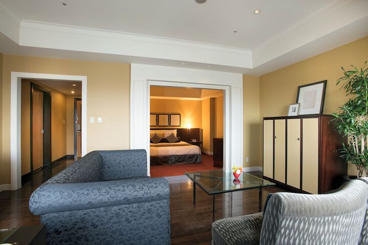 Room 21 of 148