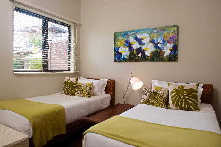 Room 7 of 10