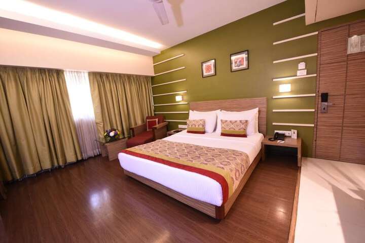 Room 9 of 21