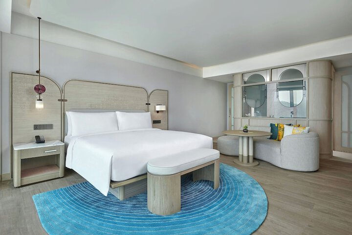 Room 27 of 210
