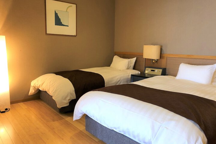 Room 18 of 50