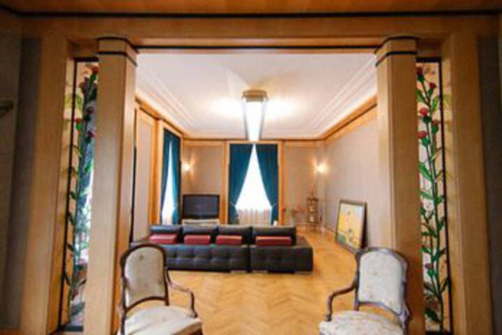 Room 28 of 36