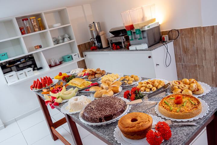 Breakfast/Coffee Service 20 of 27