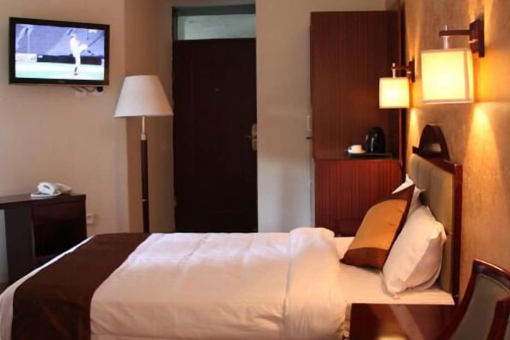Manrashiwa Hotel