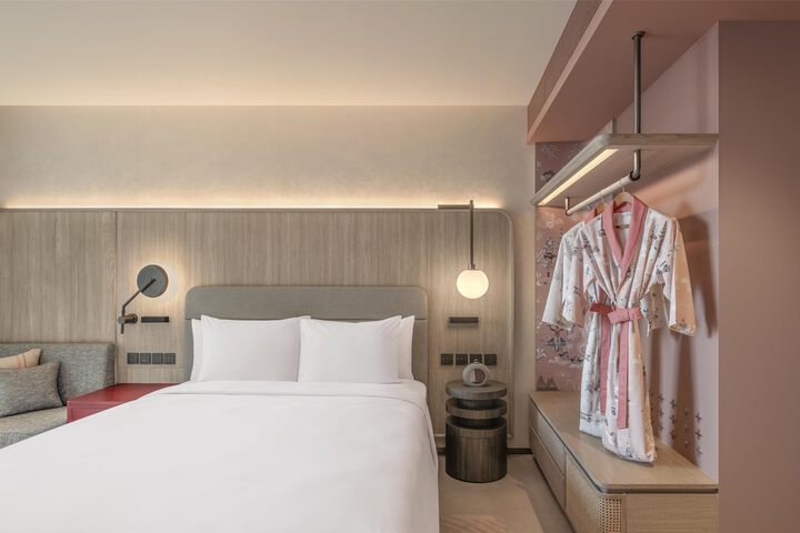 Room 21 of 107