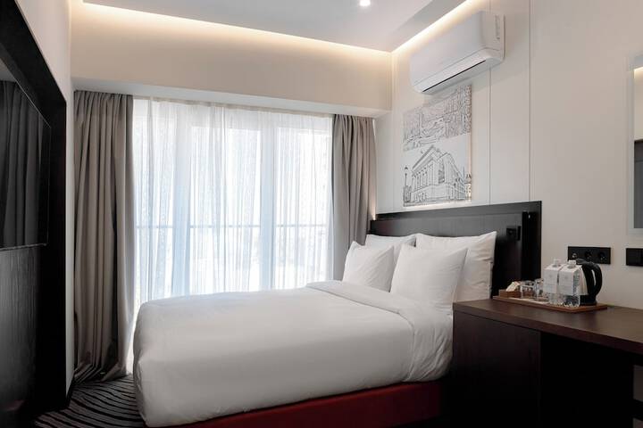 Room 3 of 71