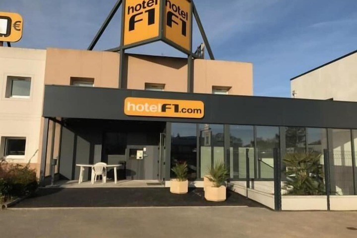 Hotel 44 of 47