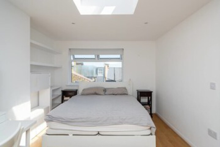 Room 16 of 22