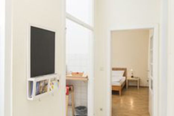 Room 105 of 122