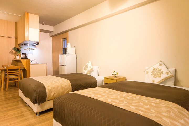 Room 4 of 41