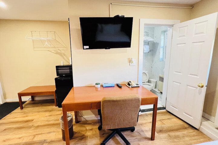 Room 15 of 30
