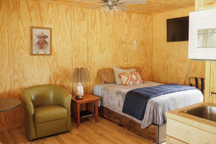 Room 10 of 55