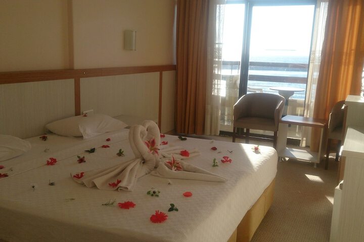 Room 4 of 41