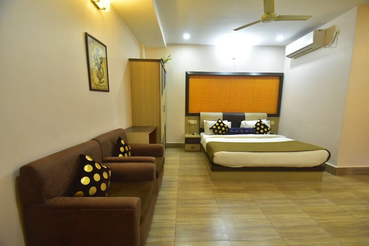 Room 13 of 66