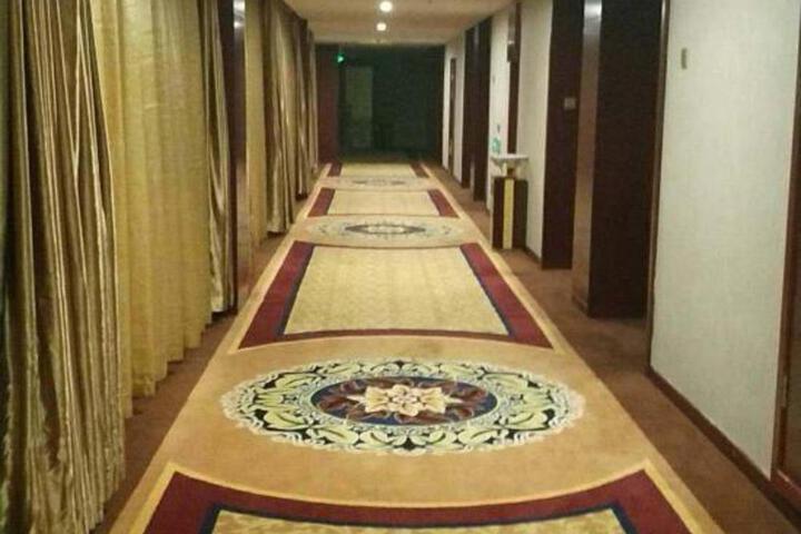 De He Hou Hotel