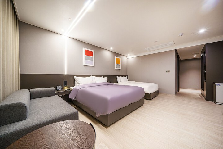 Room 29 of 94