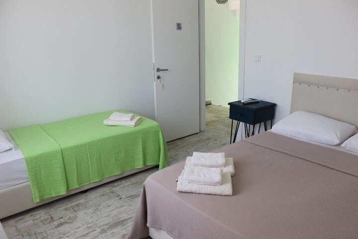 Room 5 of 23