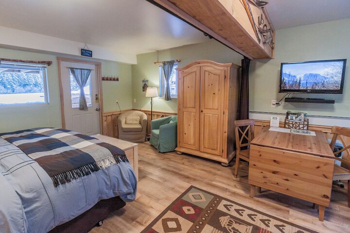 Room 20 of 115