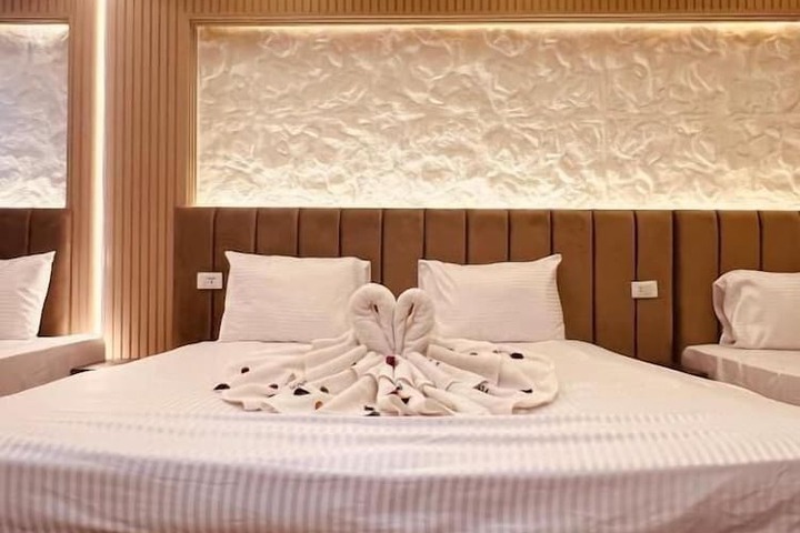 Room 3 of 14