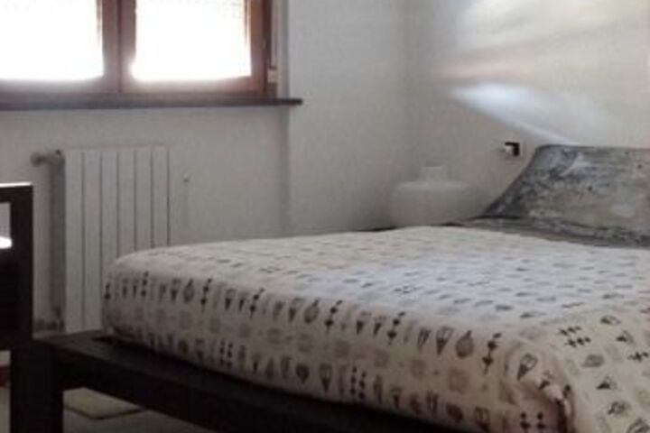 Room 13 of 34