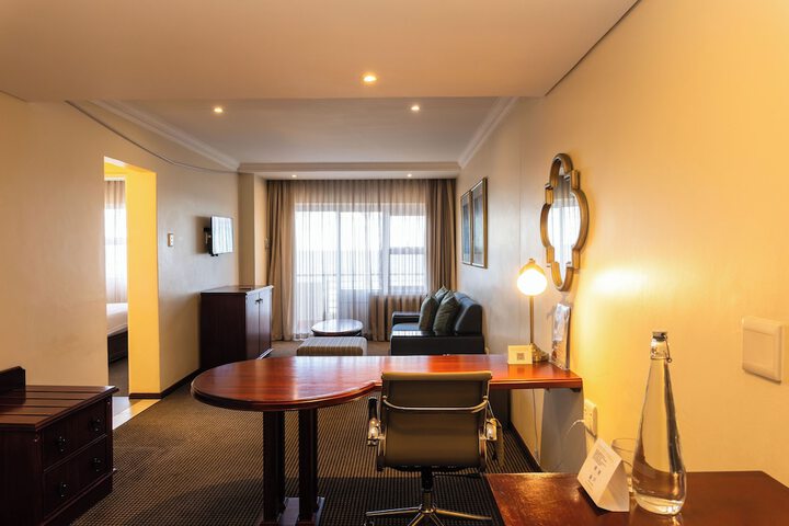 Room 33 of 73
