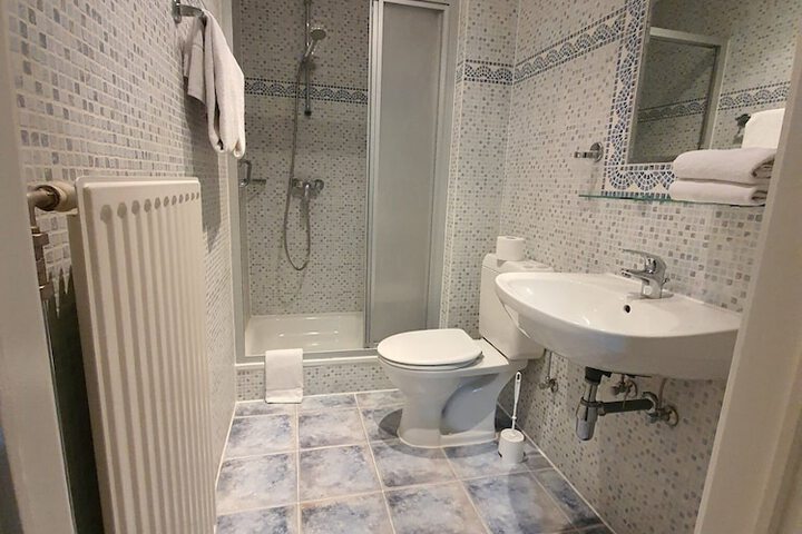 Room 45 of 59