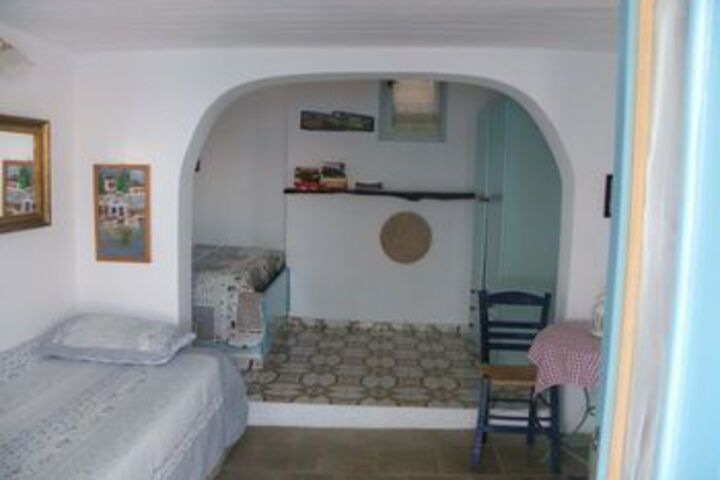 Room 17 of 49