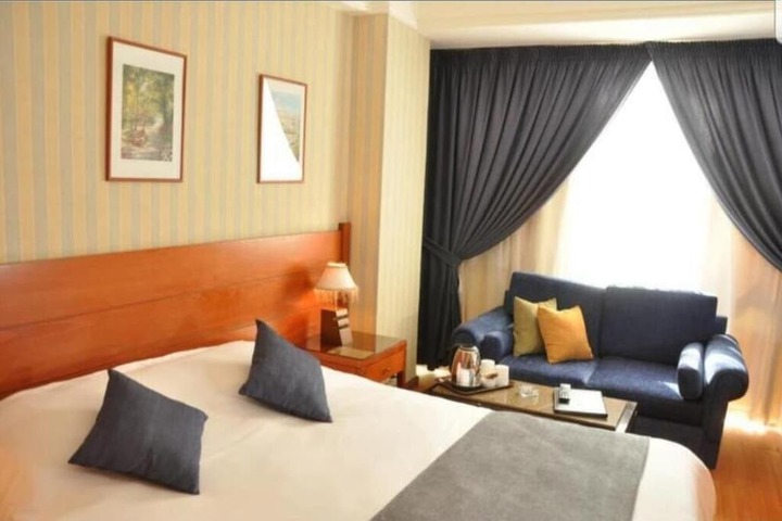 Room 3 of 54