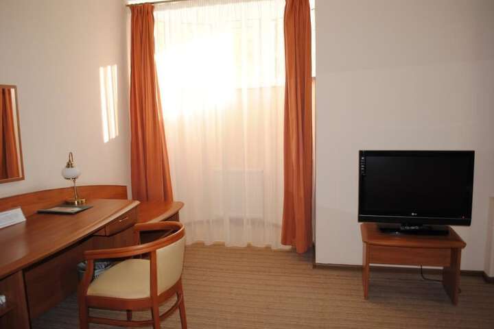 Room 28 of 55
