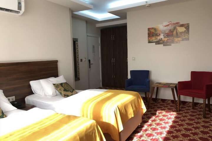 Room 7 of 54