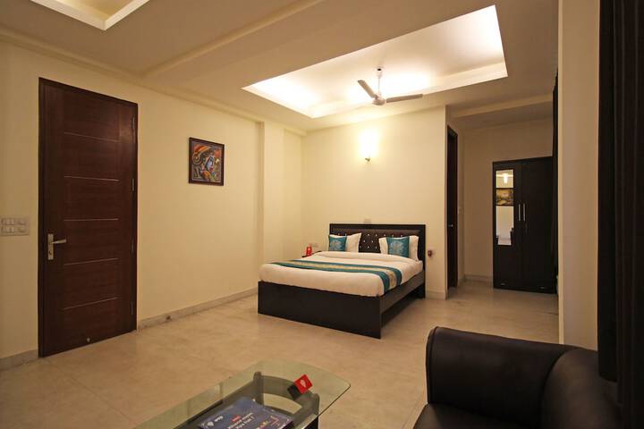 Room 8 of 23
