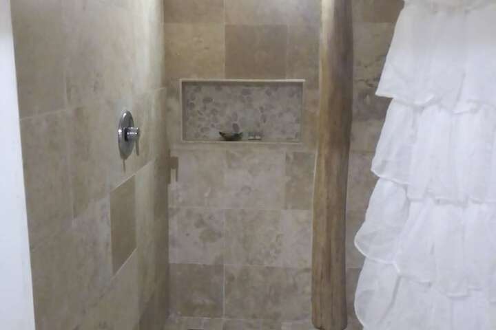 Room 28 of 29