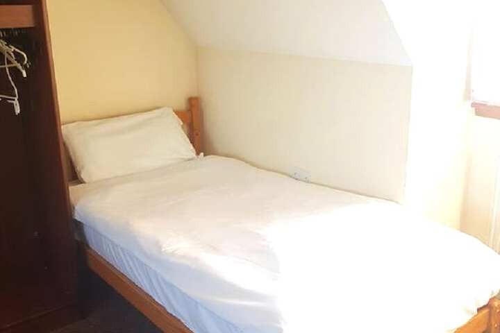 Room 3 of 5