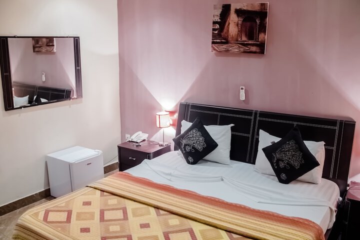 Room 15 of 21