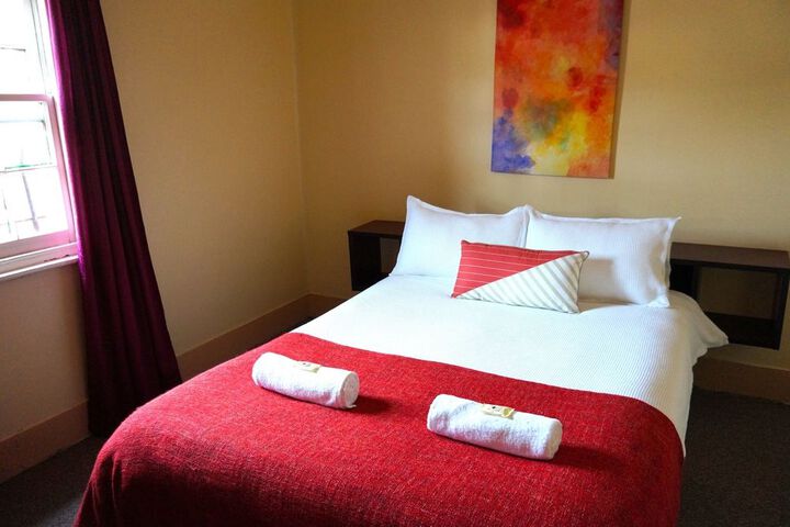 Room 8 of 30